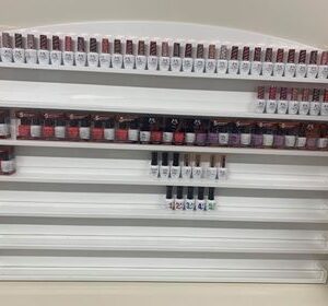 POLISH WALL RACK 220 bottles